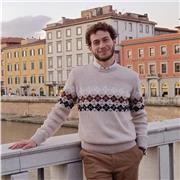 Docente di lettere offre ripetizioni di latino: ripasso di grammatica e letteratura, esercizio nella traduzione di frasi e versioni